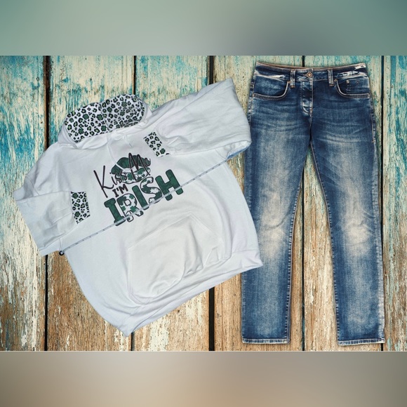 Hand Crafted St.Patty’s Day hoodie - Picture 2 of 4